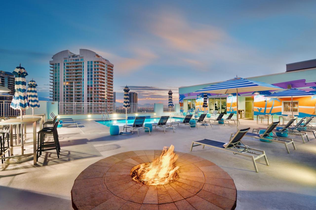Springhill Suites By Marriott Las Vegas Convention Center Εξωτερικό φωτογραφία